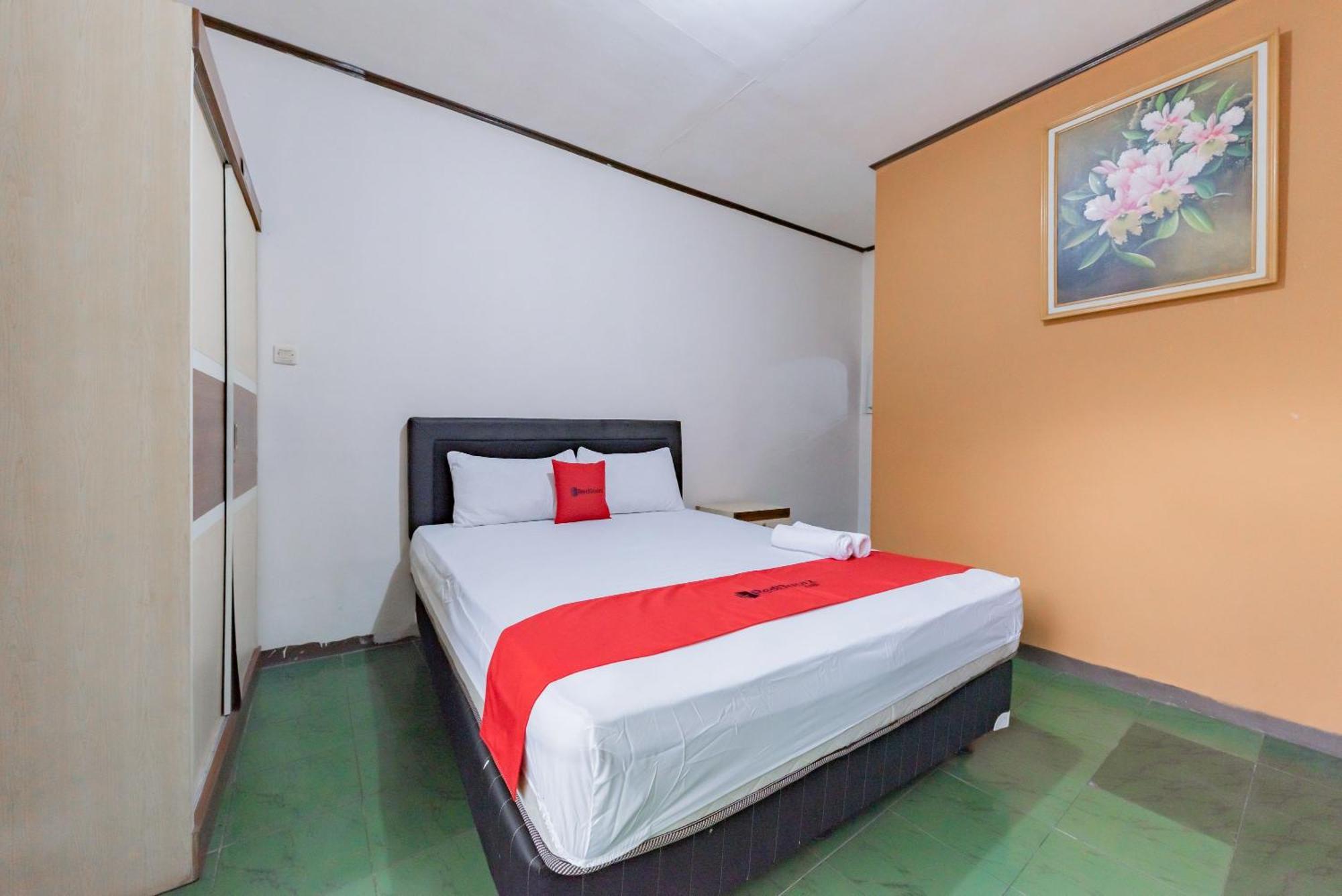 Reddoorz Near Cikole Lembang Hotel Exterior photo
